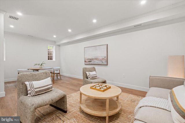1004 VIRGINIA AVE, Alexandria, VA 22302
