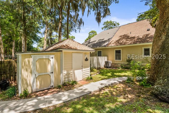 402 Joshua Ct, Beaufort, SC 29902