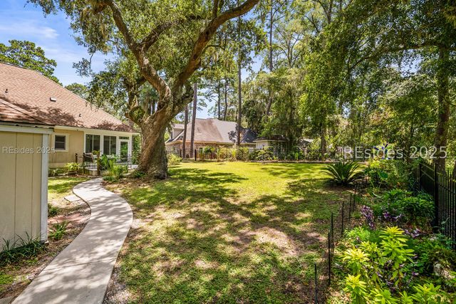 402 Joshua Ct, Beaufort, SC 29902