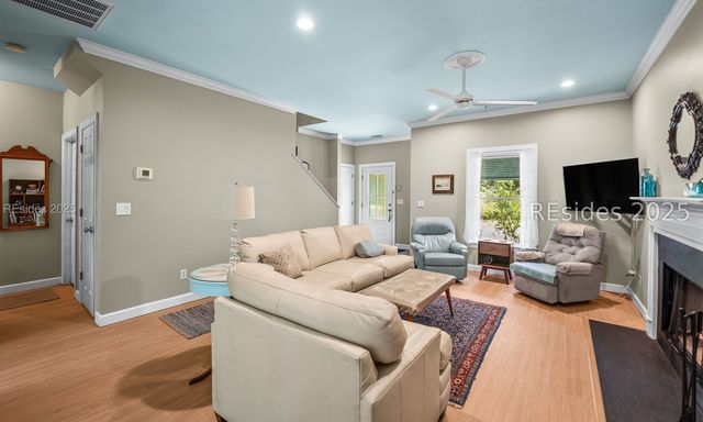 402 Joshua Ct, Beaufort, SC 29902