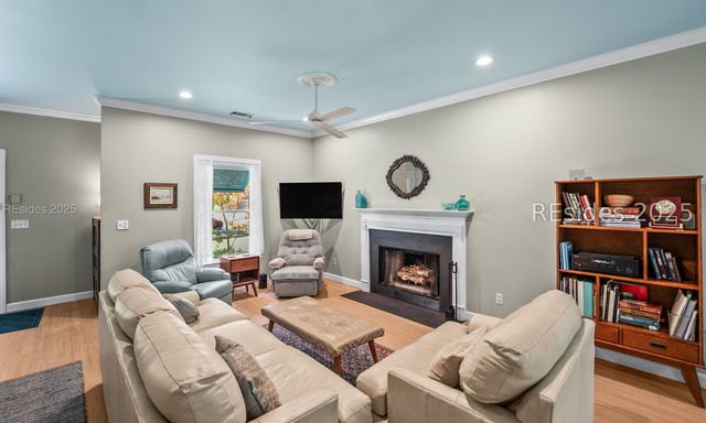 402 Joshua Ct, Beaufort, SC 29902