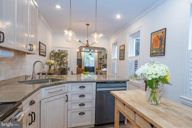 883 N PENNOCK ST, Philadelphia, PA 19130