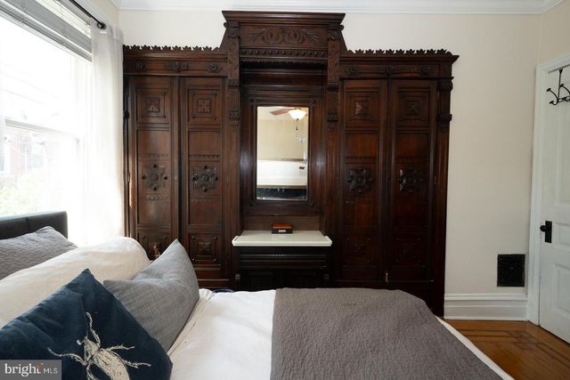 883 N PENNOCK ST, Philadelphia, PA 19130