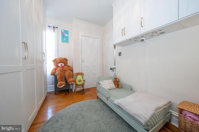 883 N PENNOCK ST, Philadelphia, PA 19130