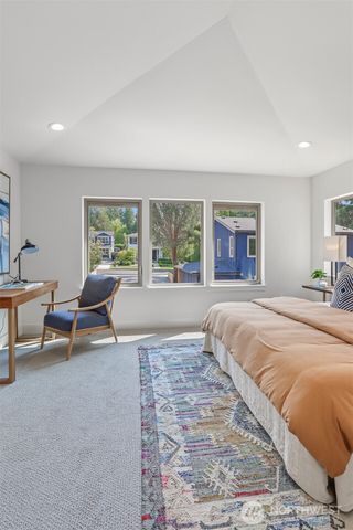 11249 108th Avenue NE, Kirkland, WA 98033