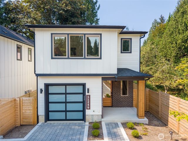 11249 108th Avenue NE, Kirkland, WA 98033