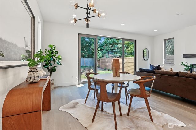 11249 108th Avenue NE, Kirkland, WA 98033