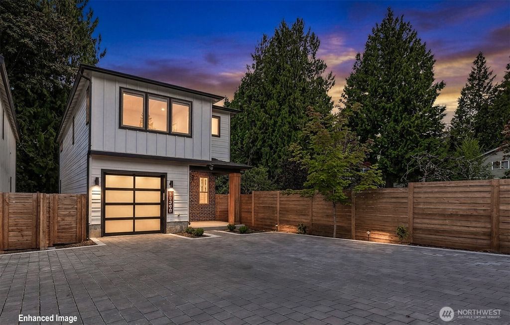 11249 108th Avenue NE, Kirkland, WA 98033