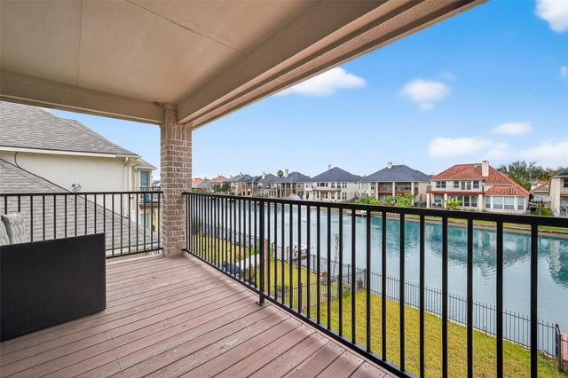 14419 Manorbier Lane, Sugar Land, TX 77498