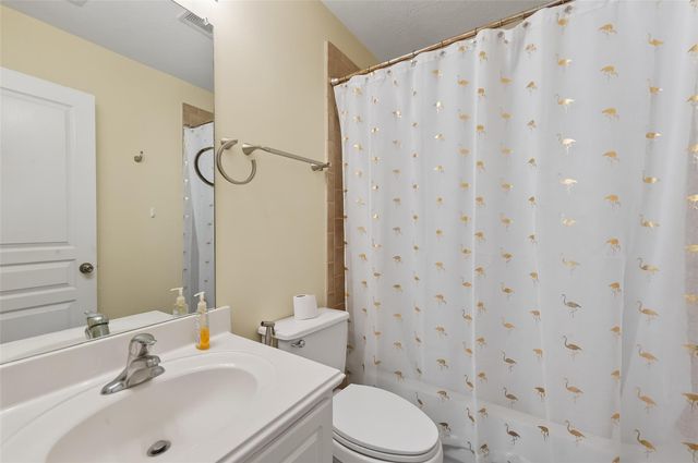 14419 Manorbier Lane, Sugar Land, TX 77498