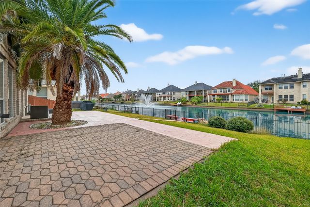 14419 Manorbier Lane, Sugar Land, TX 77498