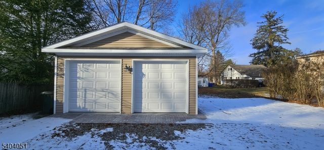 27 Forest Rd, Mount Olive Twp., NJ 07828