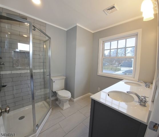 27 Forest Rd, Mount Olive Twp., NJ 07828