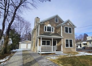 27 Forest Rd, Mount Olive Twp., NJ 07828