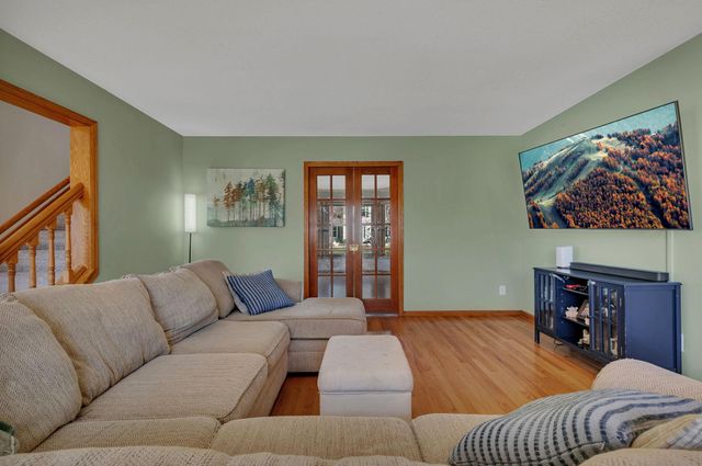 13937 95th Avenue N, Maple Grove, MN 55369