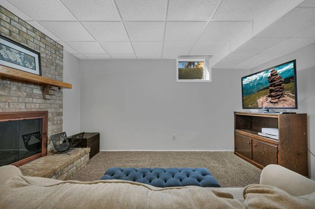 13937 95th Avenue N, Maple Grove, MN 55369