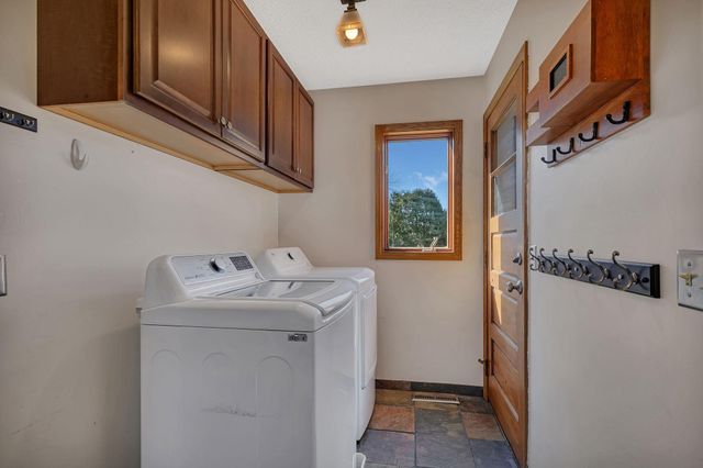 13937 95th Avenue N, Maple Grove, MN 55369