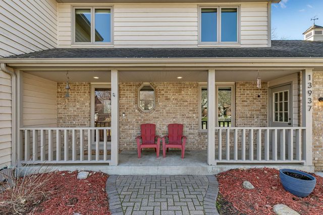 13937 95th Avenue N, Maple Grove, MN 55369