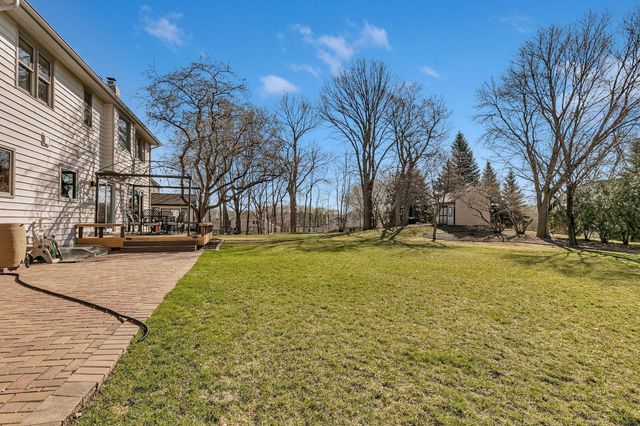 13937 95th Avenue N, Maple Grove, MN 55369