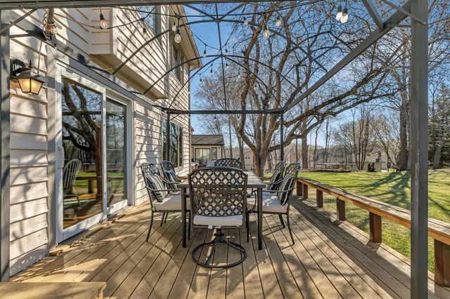 13937 95th Avenue N, Maple Grove, MN 55369