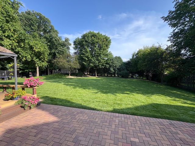 13937 95th Avenue N, Maple Grove, MN 55369