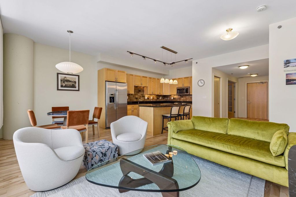 215 10th Avenue S 633, Minneapolis, MN 55415 — photo 4