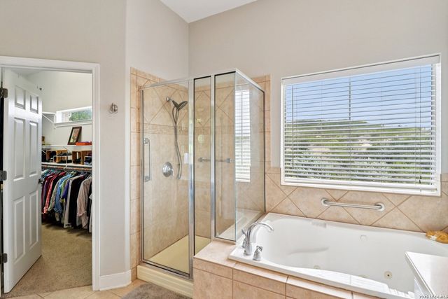 113 SPRINGBRANCH DR, Kerrville, TX 78028