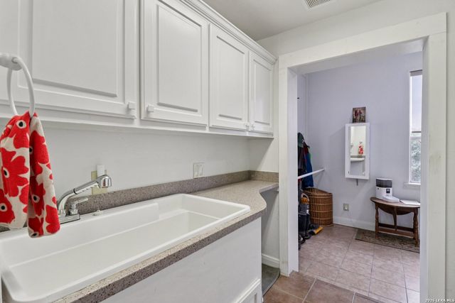 113 SPRINGBRANCH DR, Kerrville, TX 78028