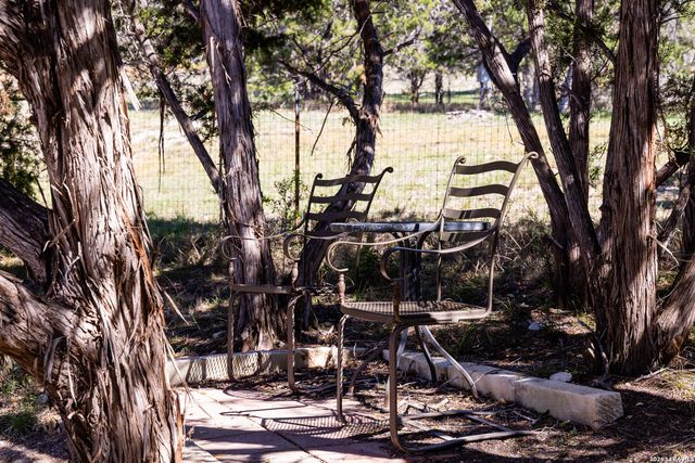 113 SPRINGBRANCH DR, Kerrville, TX 78028