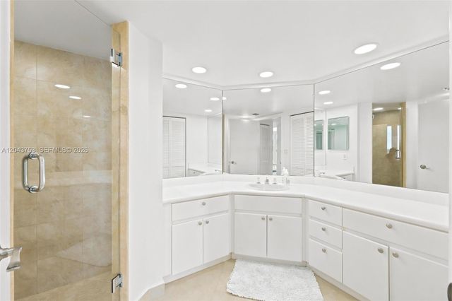 16485 Collins Ave WS6C, Sunny Isles Beach, FL 33160
