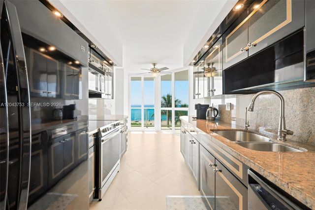 16485 Collins Ave WS6C, Sunny Isles Beach, FL 33160