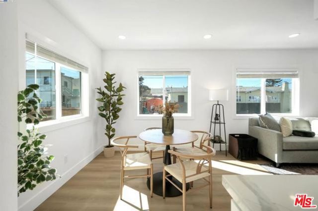 5718 Los Angeles Street, Oakland, CA 94608