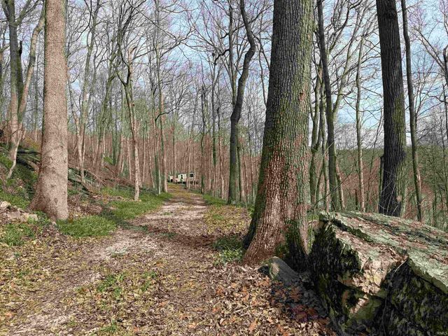 11686 E State Road 450, Shoals, IN 47581