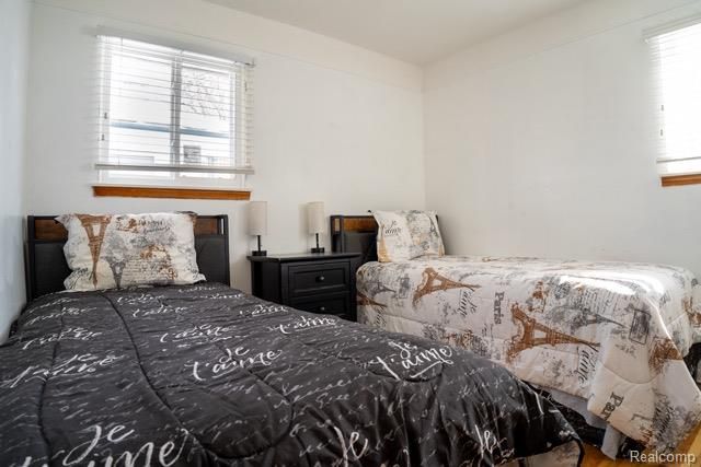 22439 Park Street, Dearborn, MI 48124