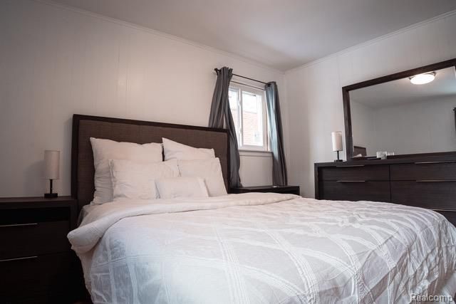 22439 Park Street, Dearborn, MI 48124