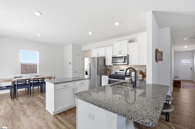 512 Gammon Lane, Fountain Inn, SC 29644