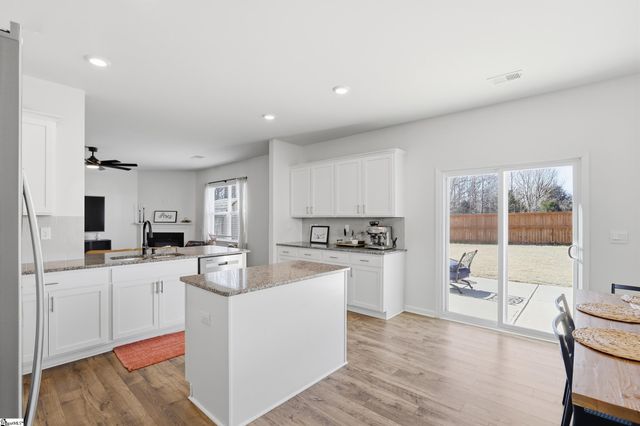 512 Gammon Lane, Fountain Inn, SC 29644