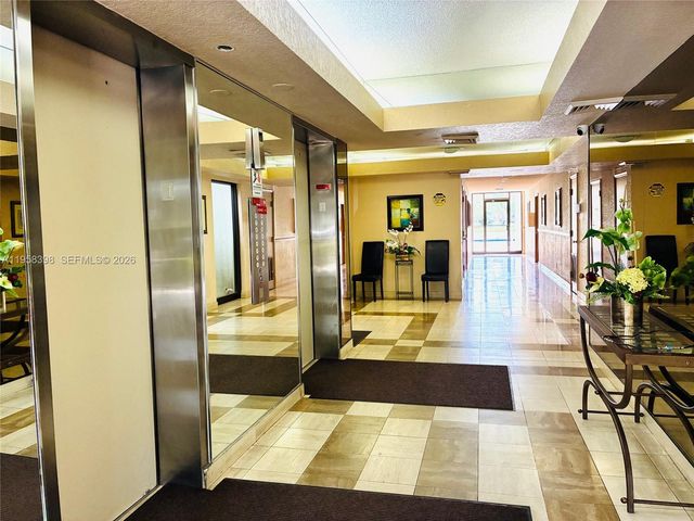 7050 NW 44th Street 708, Lauderhill, FL 33319