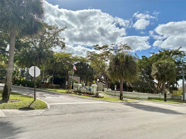 7050 NW 44th Street 708, Lauderhill, FL 33319