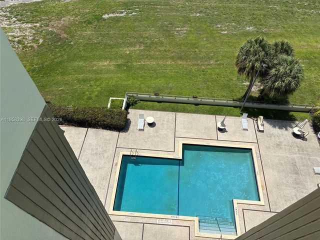 7050 NW 44th Street 708, Lauderhill, FL 33319