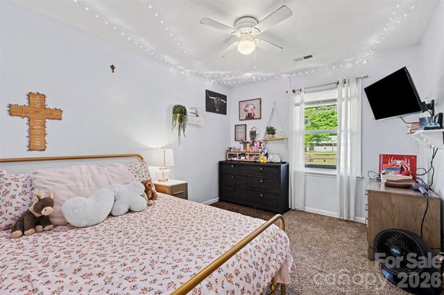 4744 Hickory Grove Road, Mount Holly, NC 28120