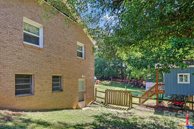 4744 Hickory Grove Road, Mount Holly, NC 28120