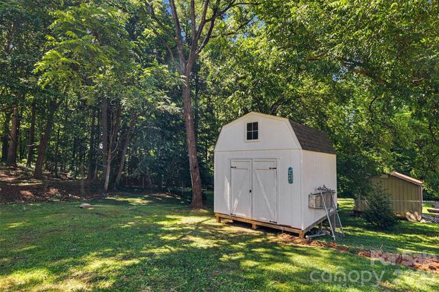4744 Hickory Grove Road, Mount Holly, NC 28120