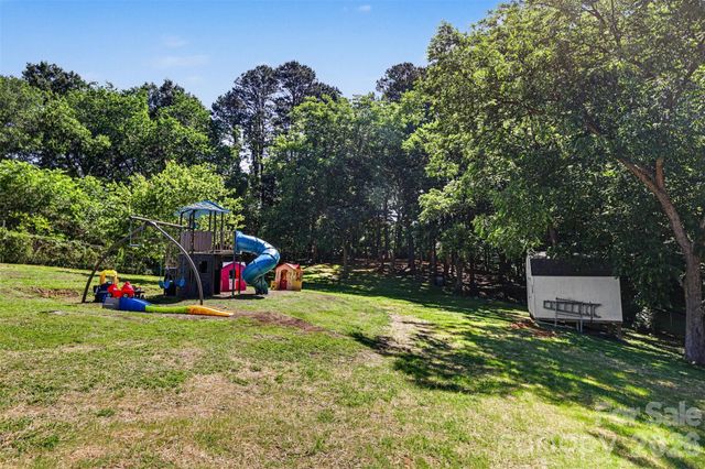 4744 Hickory Grove Road, Mount Holly, NC 28120