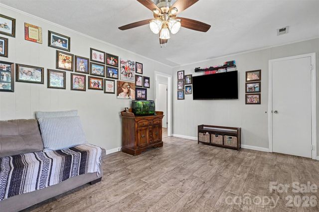 4744 Hickory Grove Road, Mount Holly, NC 28120