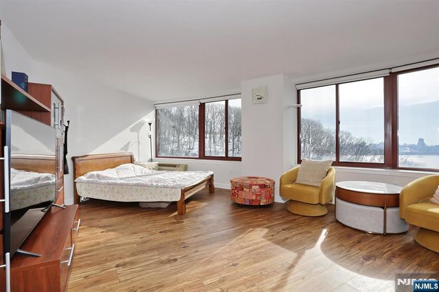 100 Old Palisade Road 1013, Fort Lee, NJ 07024