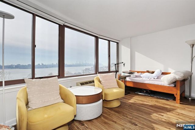 100 Old Palisade Road 1013, Fort Lee, NJ 07024