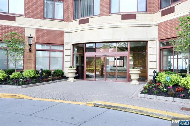 100 Old Palisade Road 1013, Fort Lee, NJ 07024