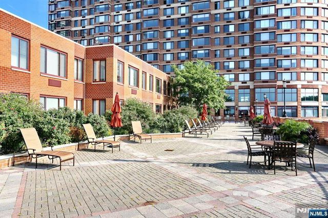 100 Old Palisade Road 1013, Fort Lee, NJ 07024