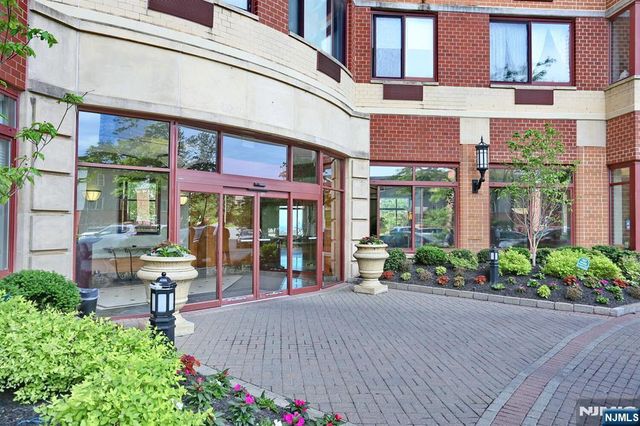 100 Old Palisade Road 1013, Fort Lee, NJ 07024